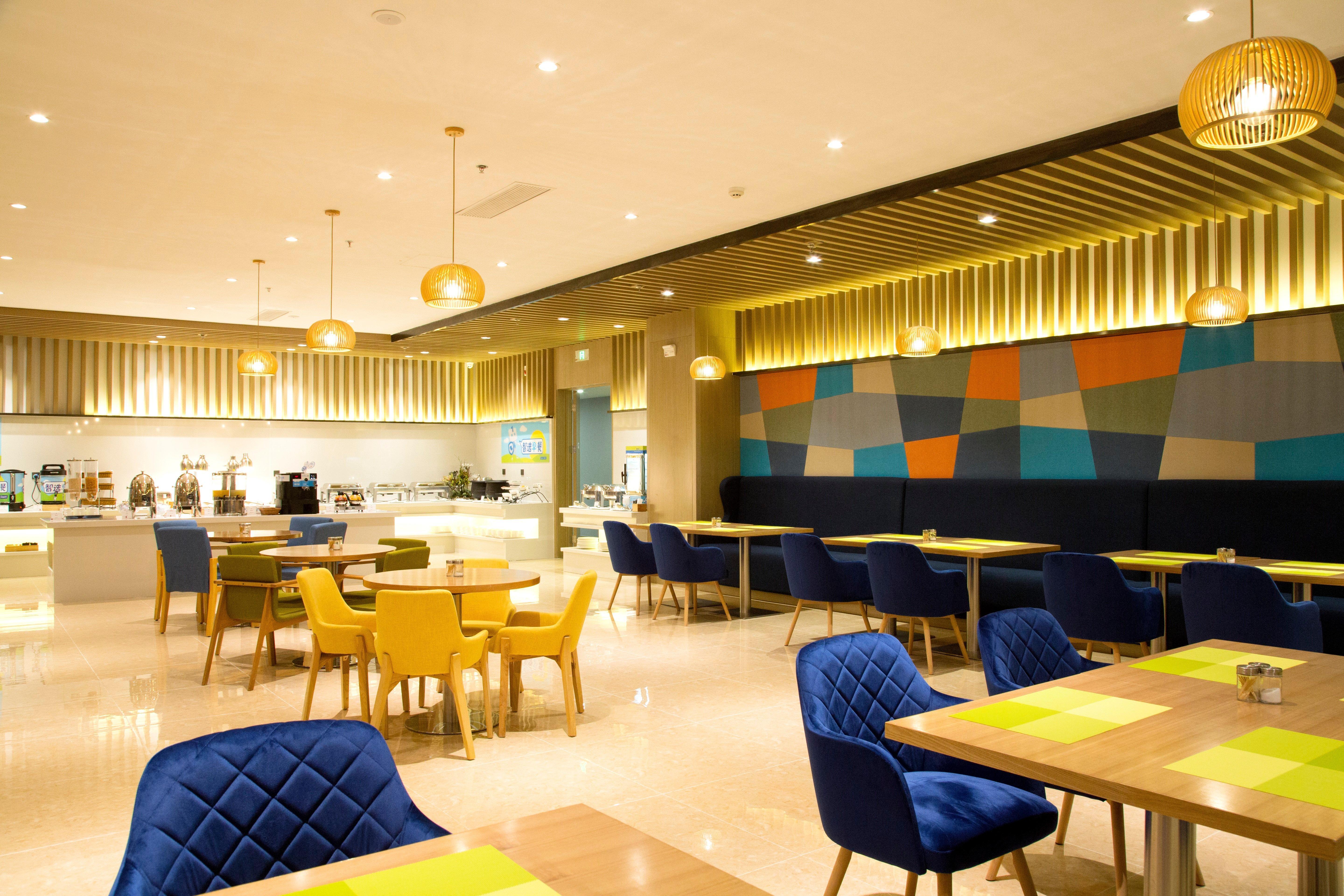 Holiday Inn Express Anshan Downtown By Ihg Exterior photo